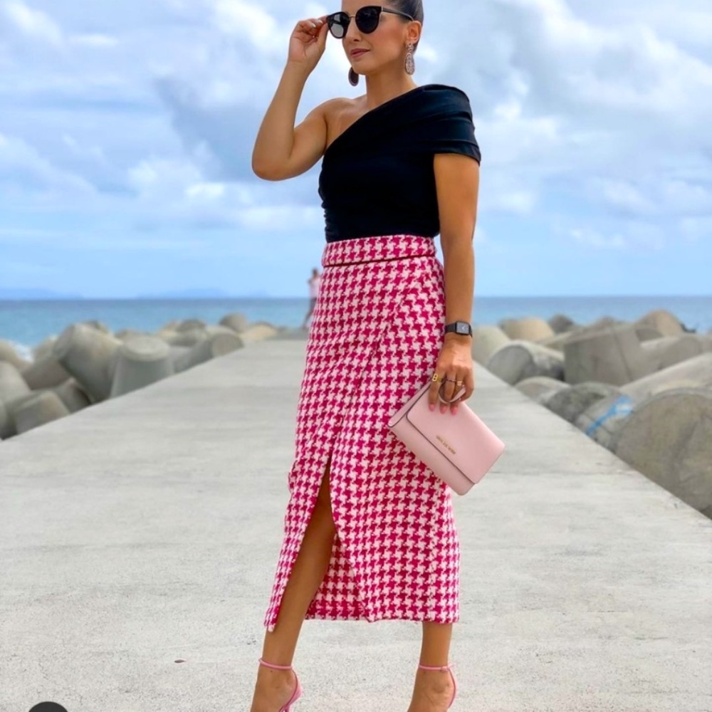 ZARA TEXTURED MIDI SKIRT Large Pink NWT